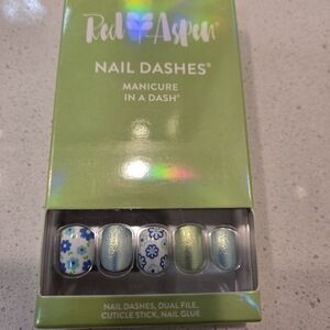 Red Aspen Nail Dashes In Daisy Chain Dreams